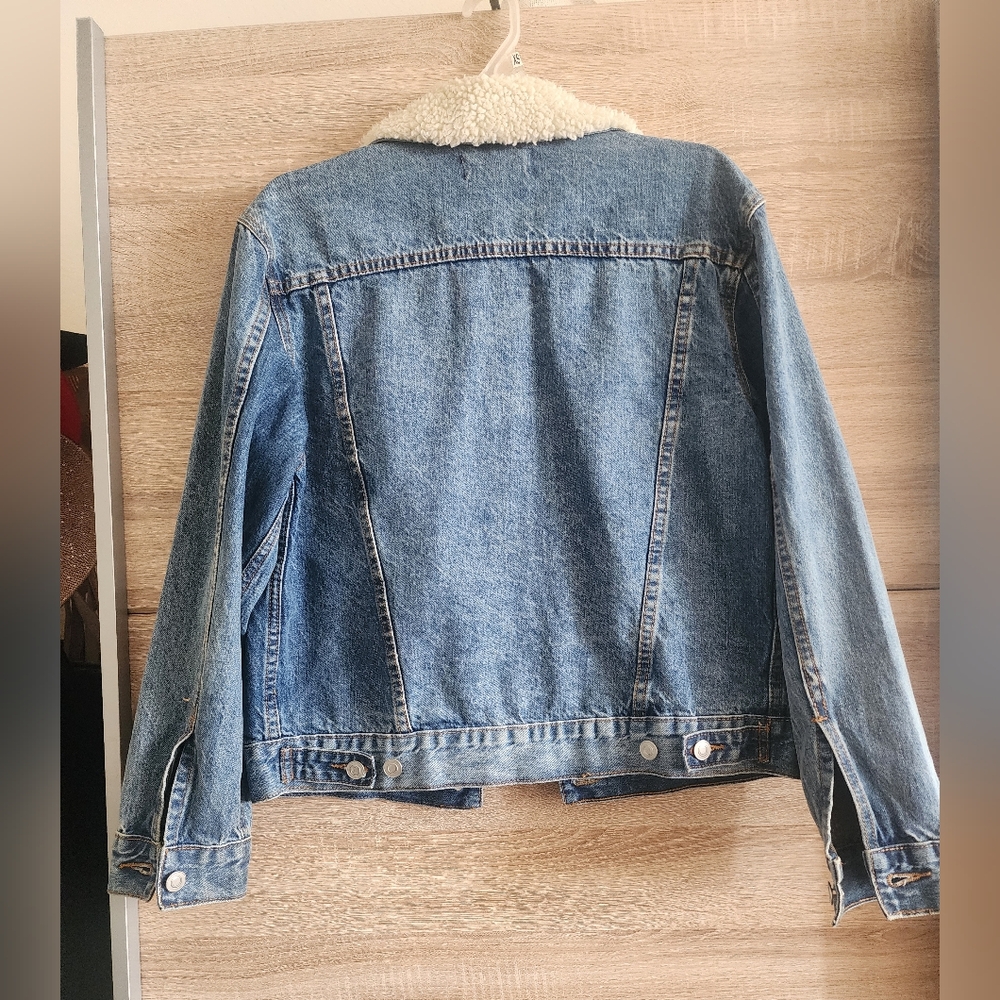 DENIM Jacket - Picture 2 of 3